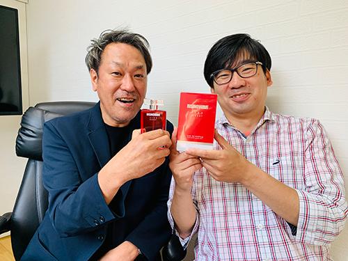 櫻井社長（写真左）と小原室長