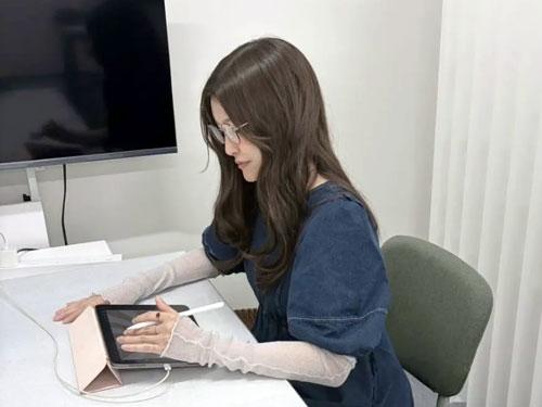 【ナカの”ヒト”】　<ＧｒｅｅｎＯｃｅａｎ　第一ＷＥＢマーケティング部長・デザイナー　とりにく氏>　”かわいい”の感覚が合致（2026年7月16日号）