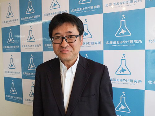 小笠原航代表取締役社長