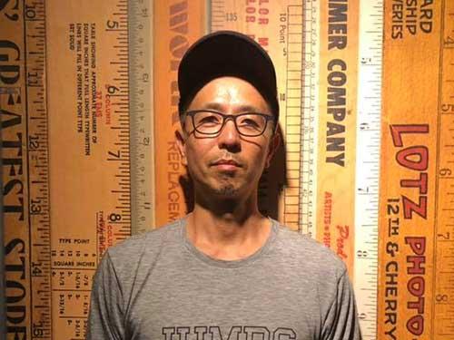 壁紙屋本舗の林耕一郎番頭