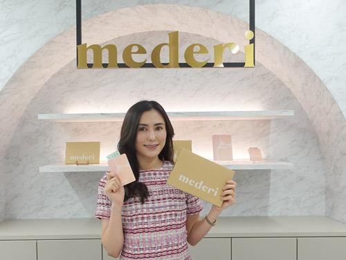 坂梨亜里咲社長