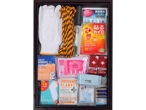 「ＳＯＮＡＥＮＯ飾れる防災収納フレーム」