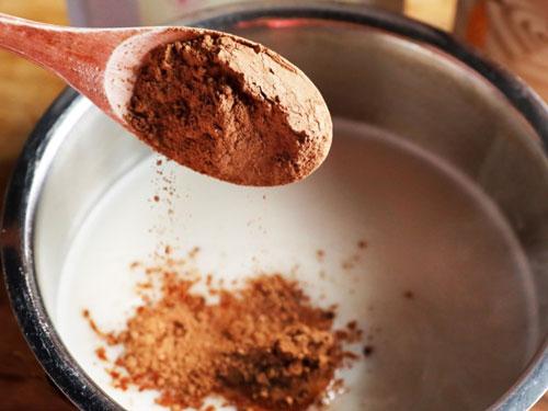 「有機スパイスチリショコラ」パッケージ