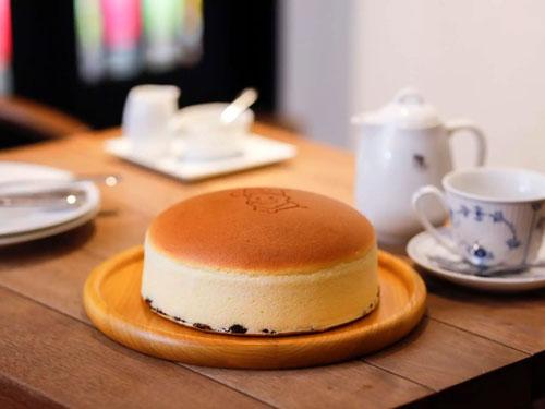 チーズケーキ